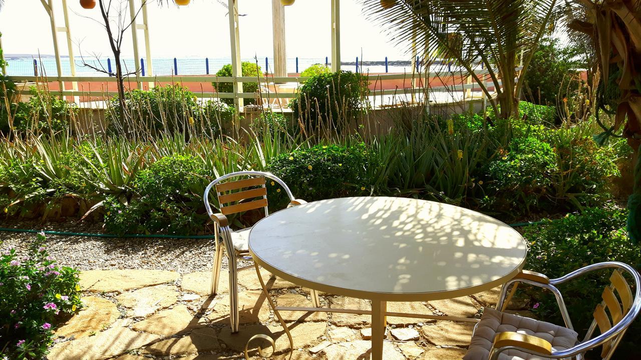 Torre Sabina Bed & Breakfast Cidade do Maio Екстериор снимка